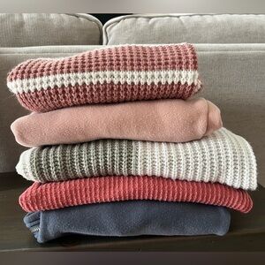 Bundle of 2 Juniors Sweaters/Tops